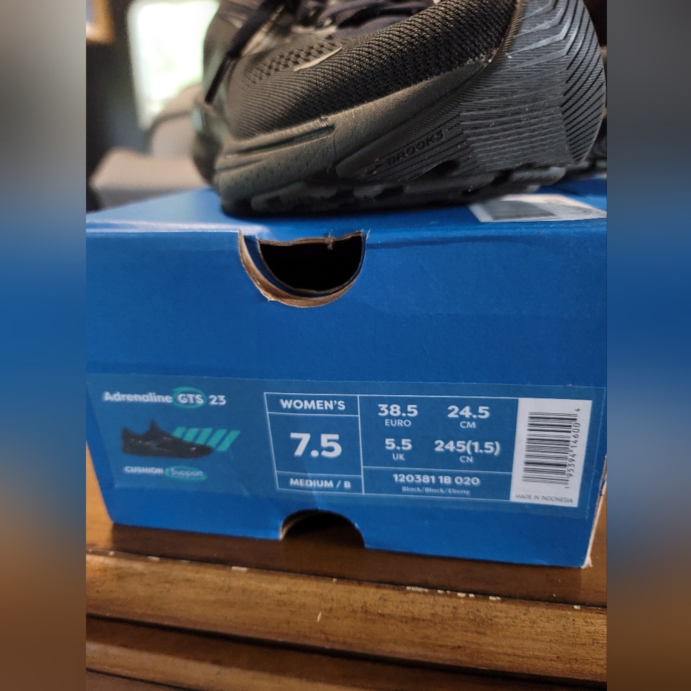 Brooks Adrenaline GTS 23